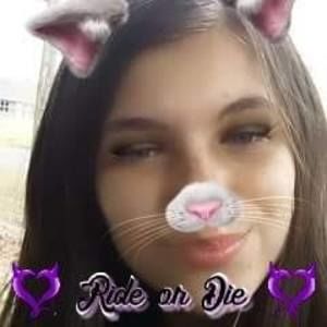 Meet your Posher, Kaitlynn